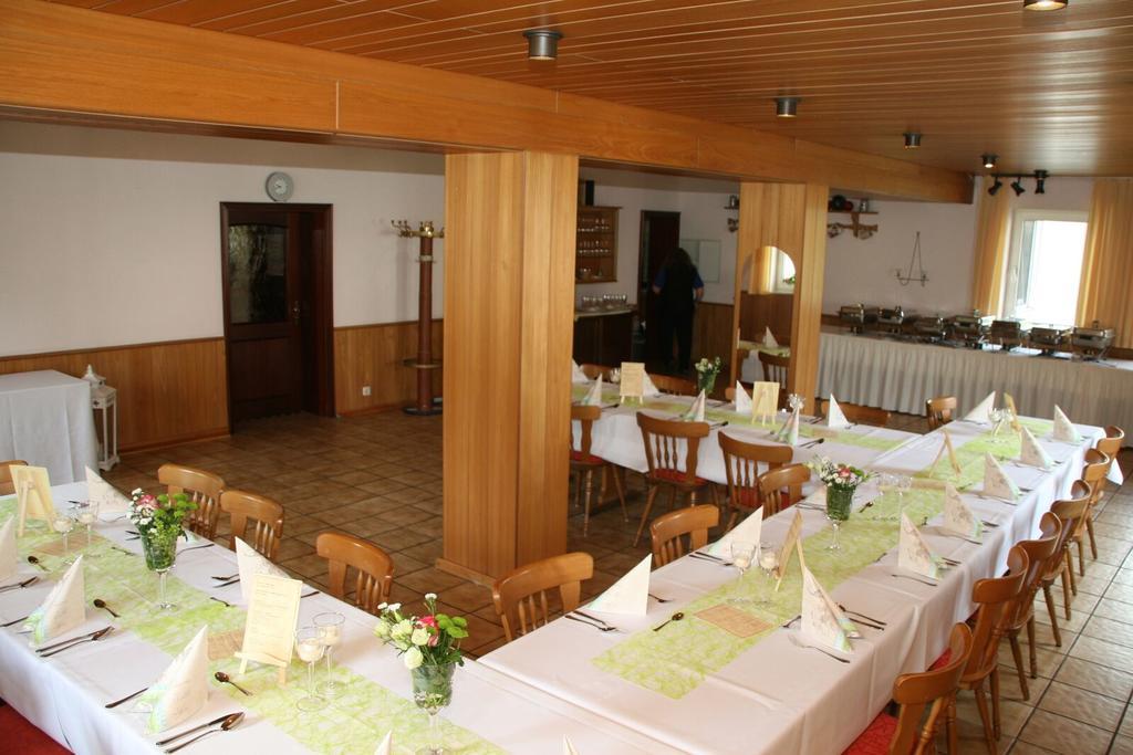 Landgasthof Will Pensjonat Neuenstein (Hessen)